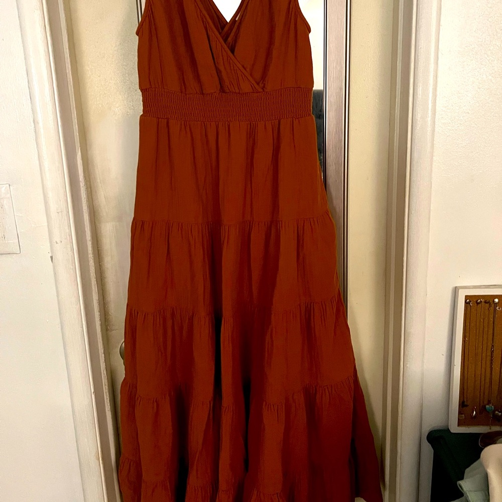 Very pretty ruffle dress